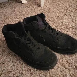 Black Nike court vision mid size 8 men's